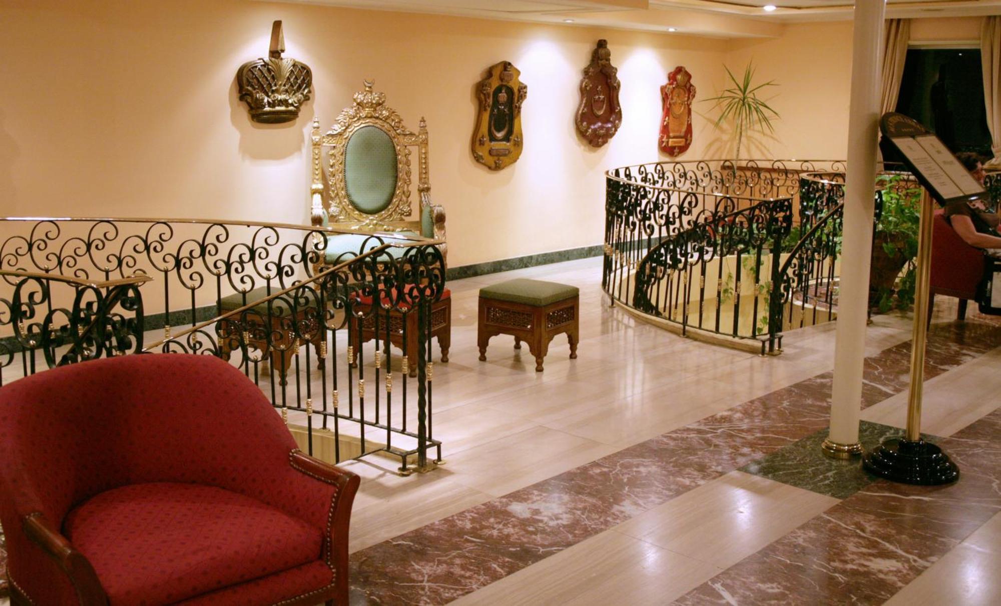 Mövenpick Prince Abbas Lake Nasser Monday Four Nights Aswan Friday Three nights Abu-Simbel Exteriör bild